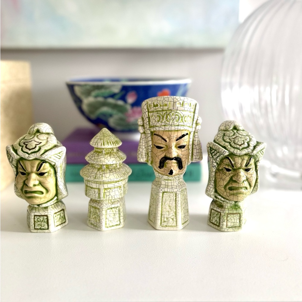 Vintage Asian-inspired crackle glaze figurine set - Picture 6 of 8